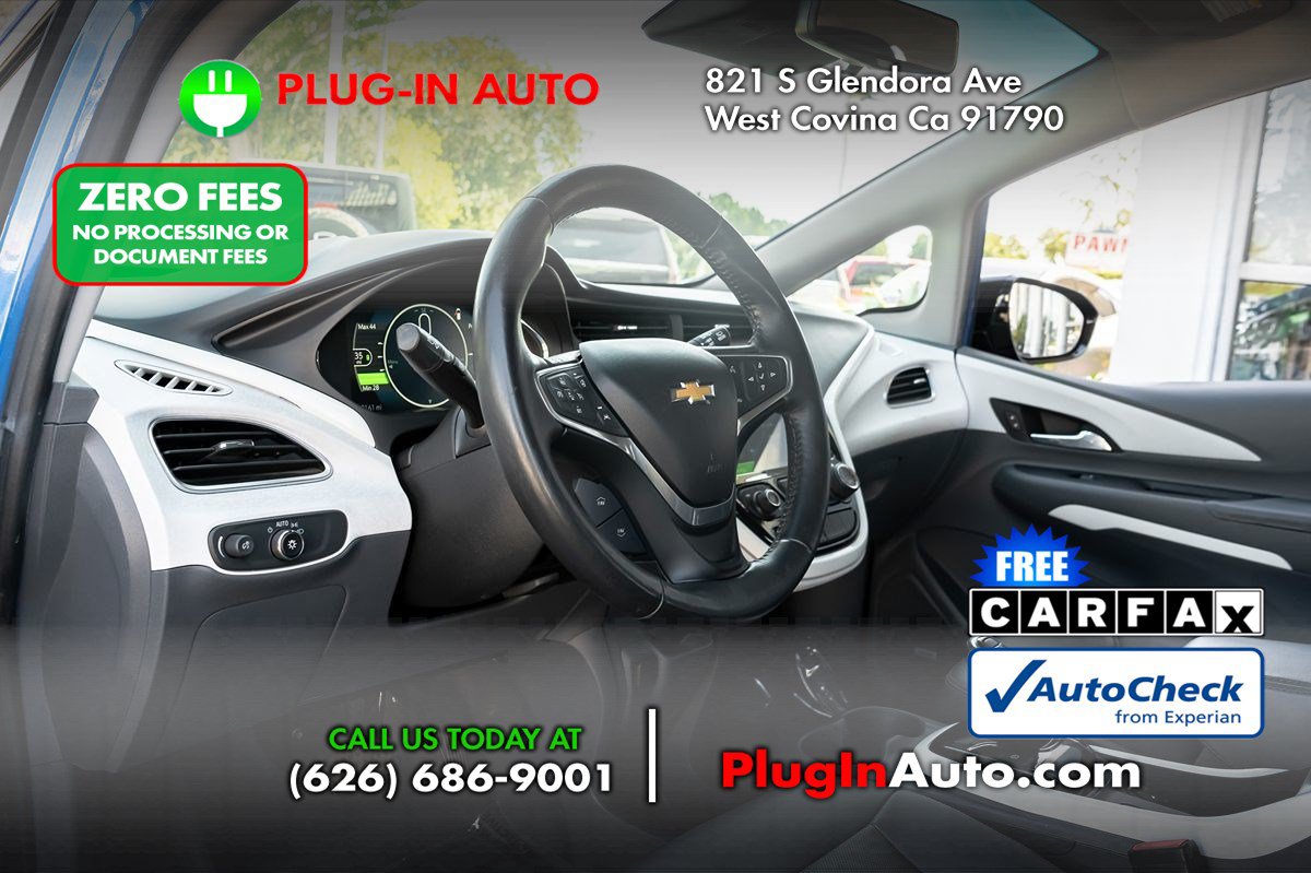 Used 2017 Chevrolet Bolt Premier w/ Driver Confidence II Package FWD image 6