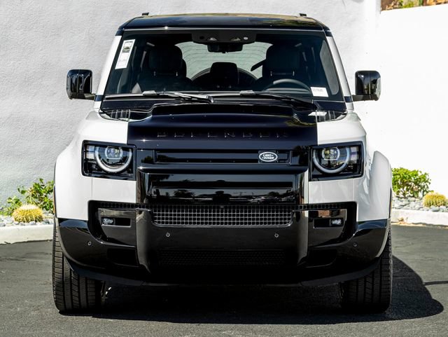 New 2026 Land Rover Defender 110 X AWD/4WD image 3