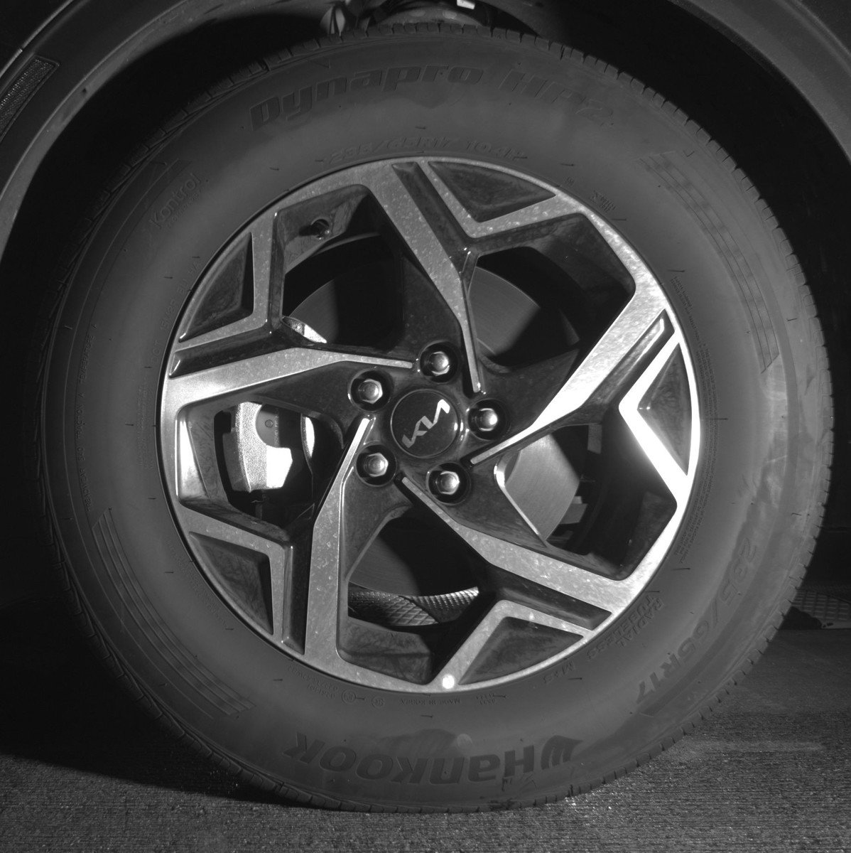 Used 2025 Kia Sportage LX image 12