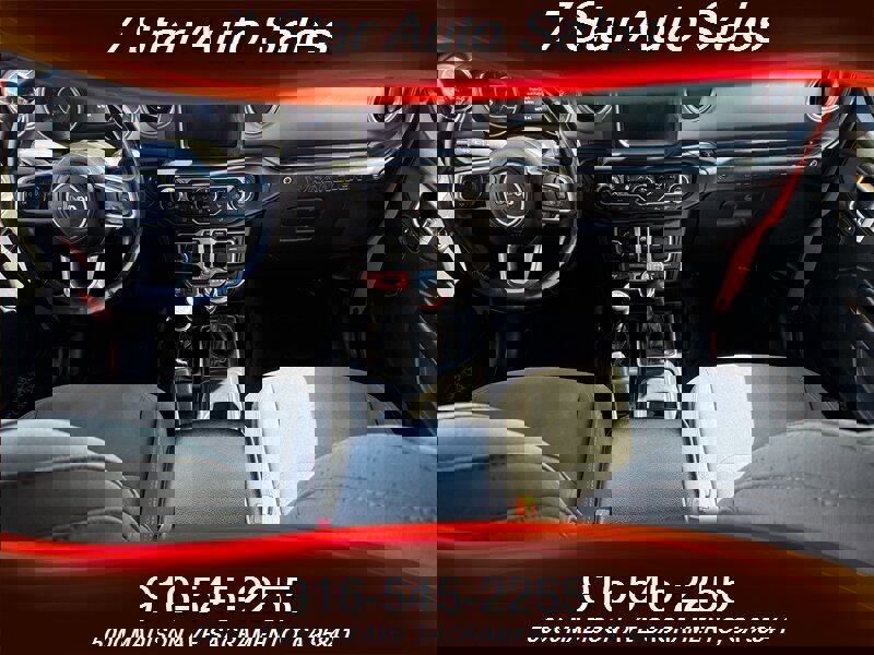 Used 2018 Jeep Wrangler Unlimited Rubicon w/ Dual Top Group image 11