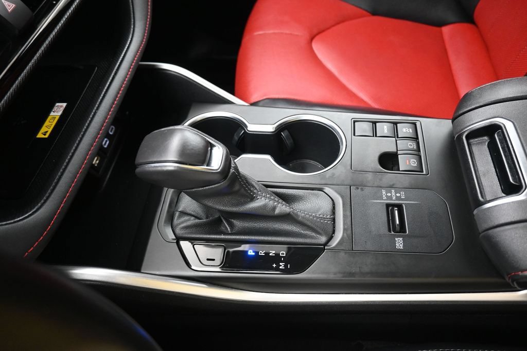 Used 2023 Toyota Highlander XSE FWD image 25