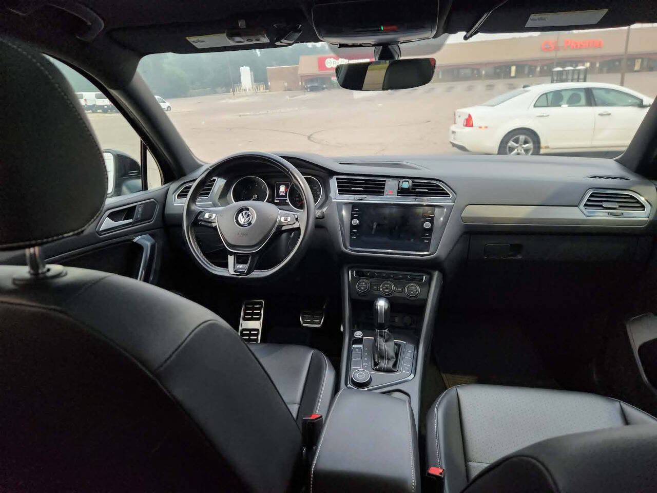 Used 2021 Volkswagen Tiguan SE R-Line w/ 2-Row Tiguan MDO Package AWD/4WD image 22