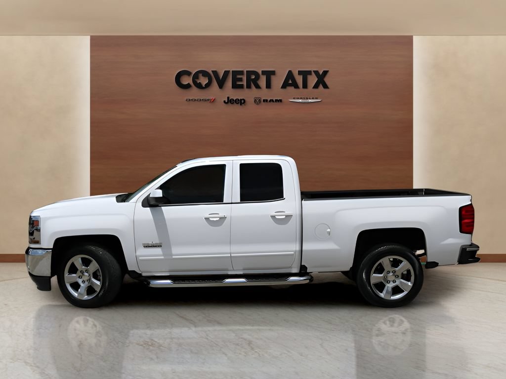 Used 2018 Chevrolet Silverado 1500 LT w/ Texas Edition RWD image 2