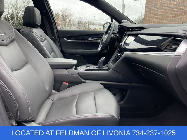 Used 2024 Cadillac XT6 Premium Luxury w/ LPO, Floor Liner Package AWD/4WD image 29