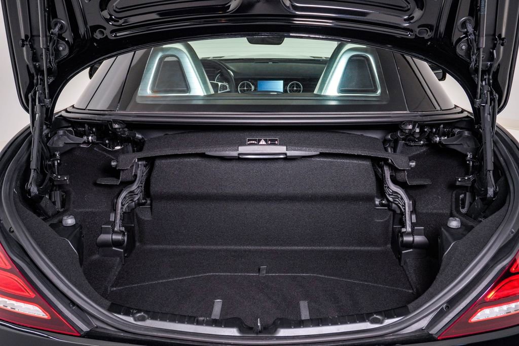 Used 2020 Mercedes-Benz SLC 43 AMG image 32