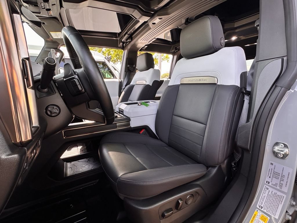 Used 2025 GMC Hummer EV 3X AWD/4WD image 8