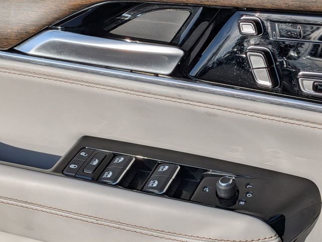 Used 2024 Jeep Grand Wagoneer Series II w/ Convenience Group III image 14