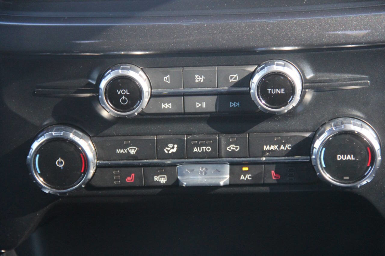 Certified 2023 Ford F150 XLT w/ Equipment Group 302A High image 21