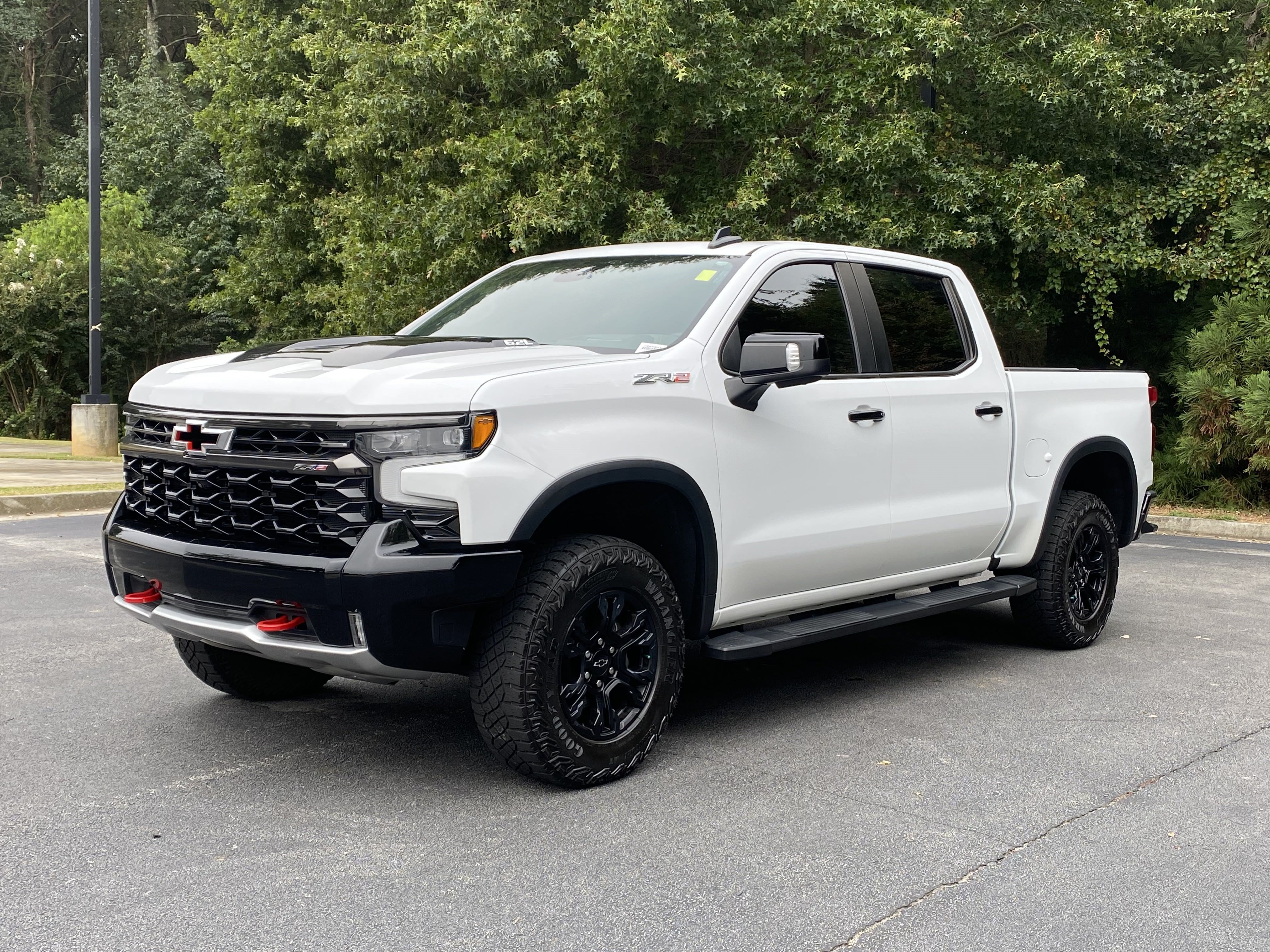 Used 2023 Chevrolet Silverado 1500 ZR2 w/ Technology Package AWD/4WD image 5