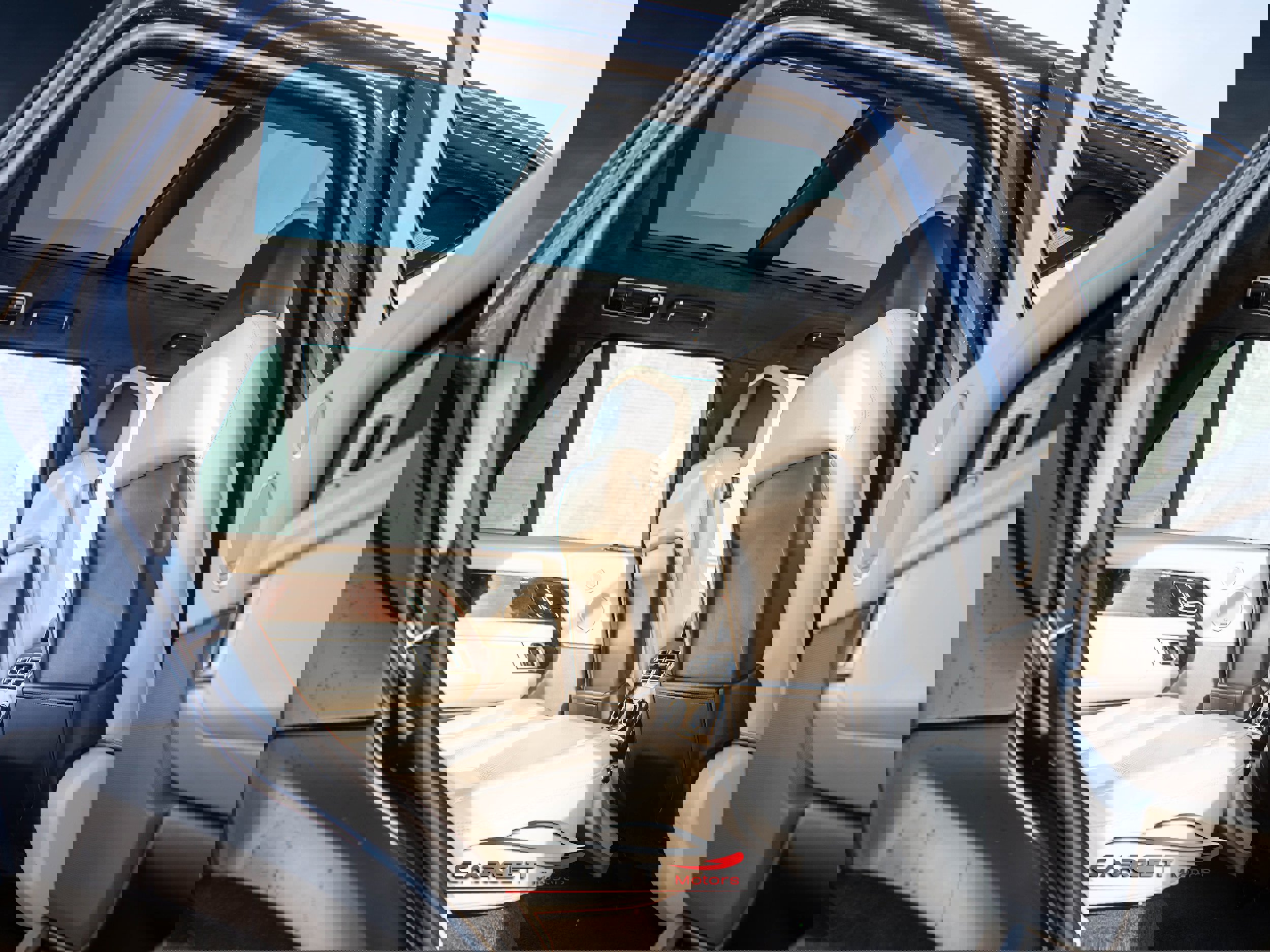 Used 2020 Land Rover Range Rover HSE image 18