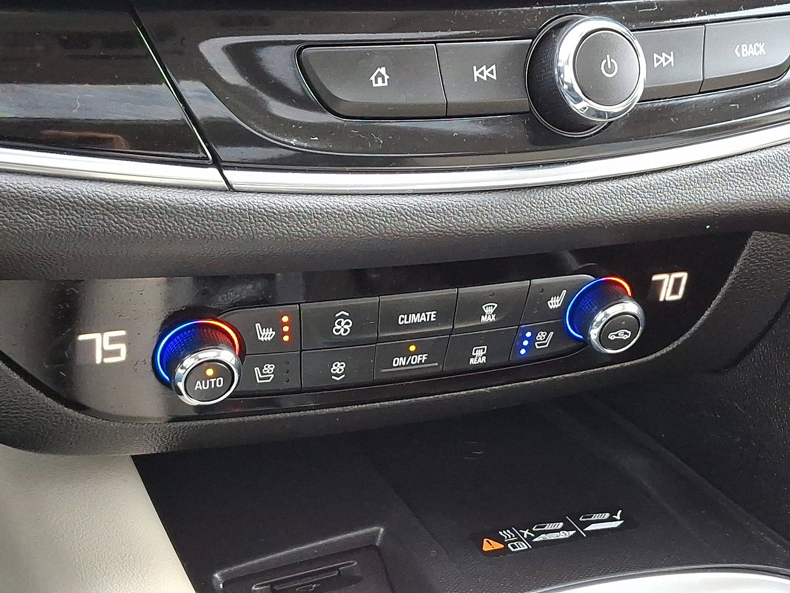 Certified 2024 Buick Enclave Avenir w/ Avenir Technology Package image 20