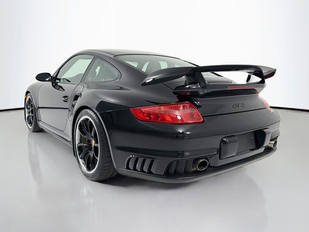 Used 2008 Porsche 911 GT2 RWD image 3