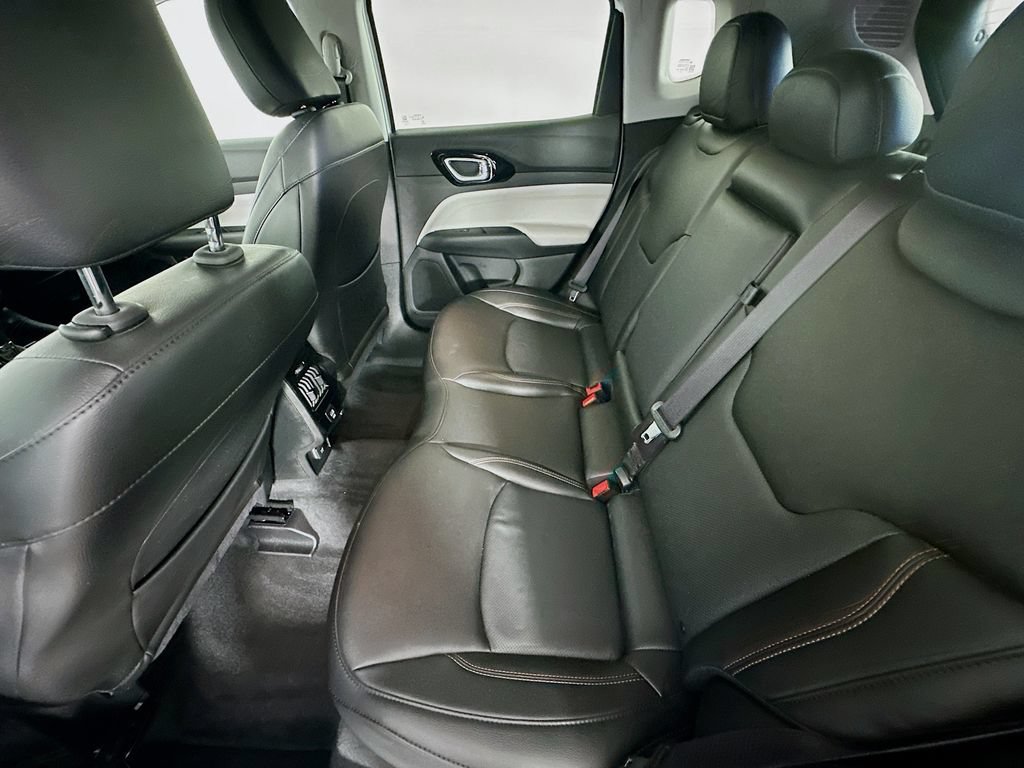 Certified 2022 Jeep Compass Limited AWD/4WD image 34