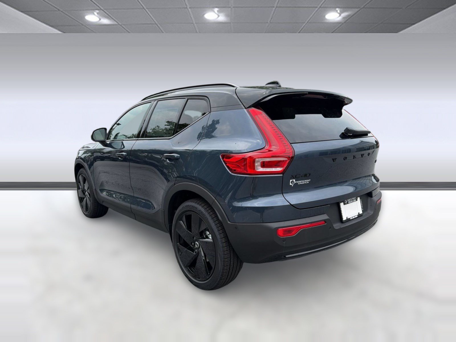 New 2026 Volvo XC40 B5 Ultra w/ Protection Package Premier AWD/4WD image 3