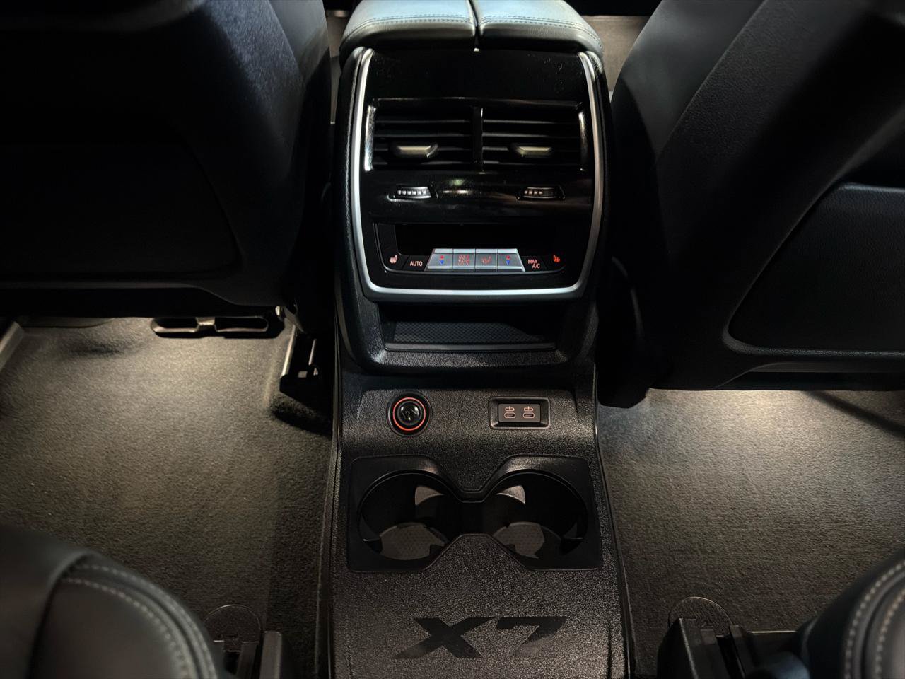 Used 2023 BMW ALPINA XB7 AWD/4WD image 24
