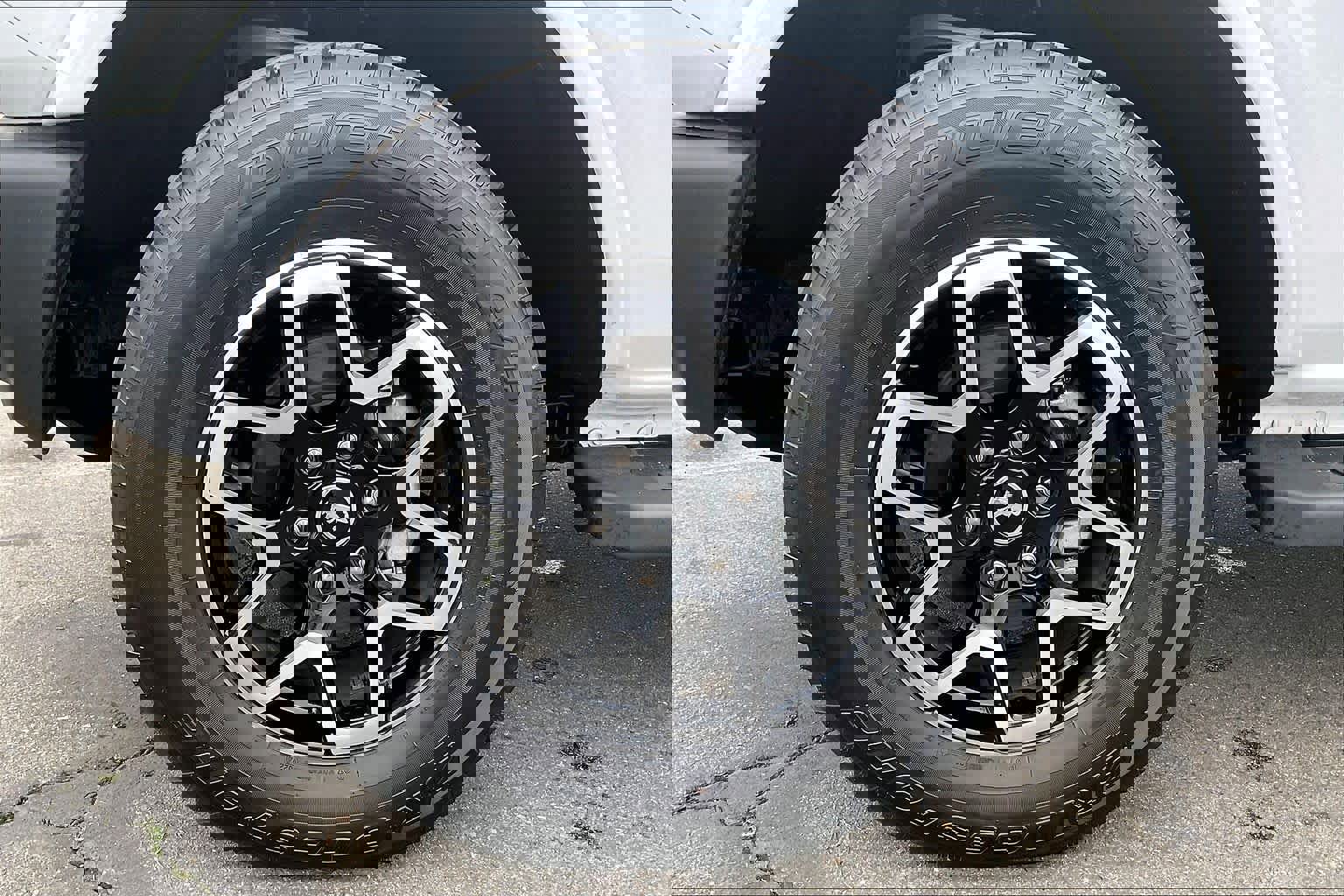 Used 2024 Ford Bronco Outer Banks image 12