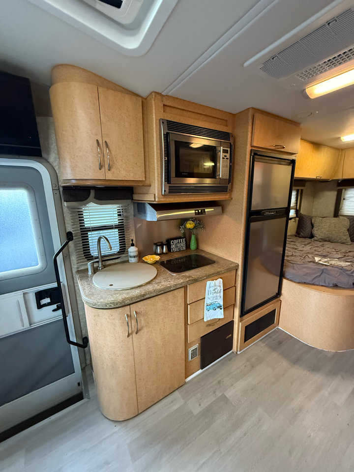 Used 2008 Dodge Sprinter 3500 image 8