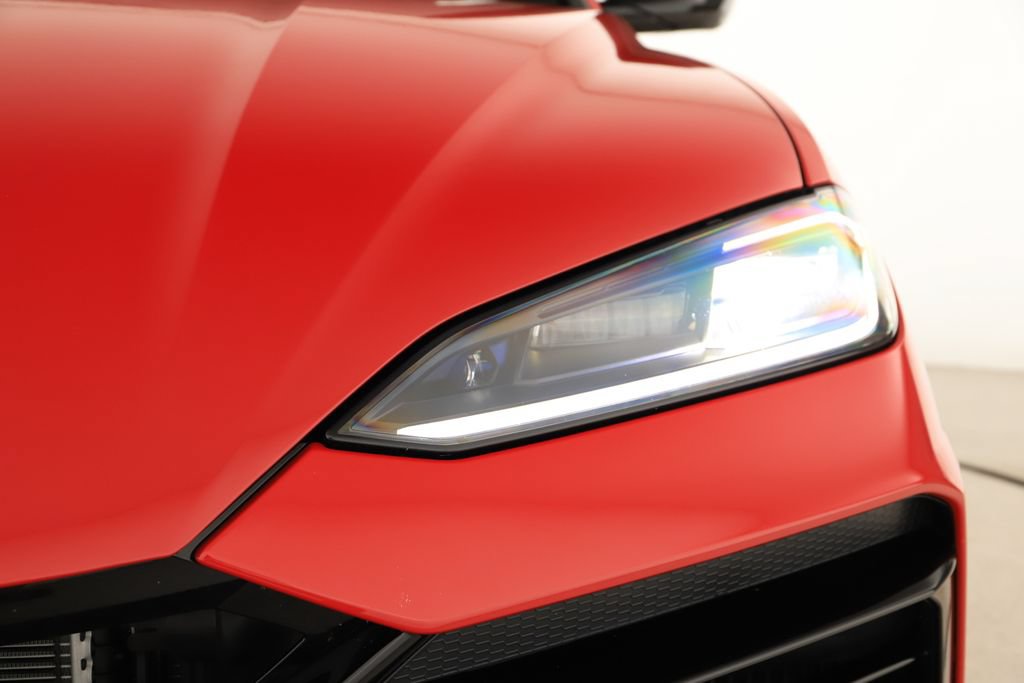 Used 2025 Lamborghini Urus SE AWD/4WD image 40