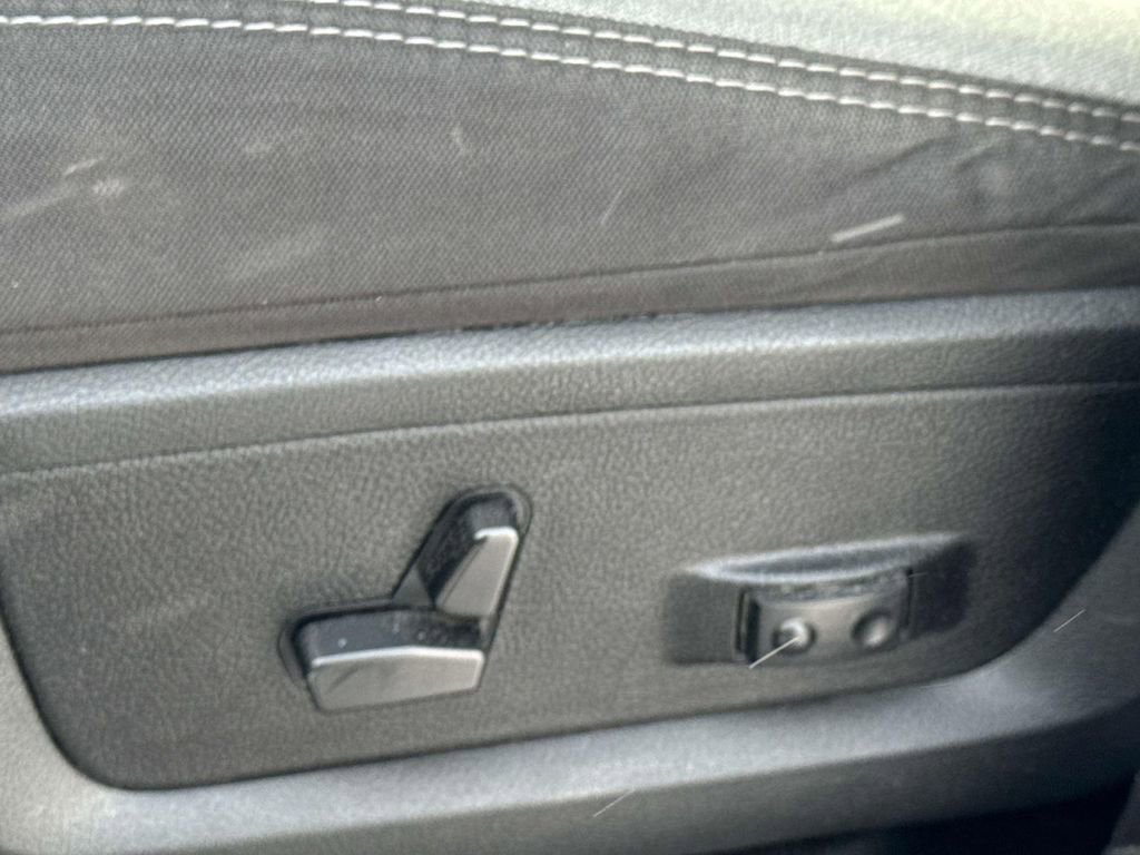 Used 2024 RAM 3500 Big Horn image 12