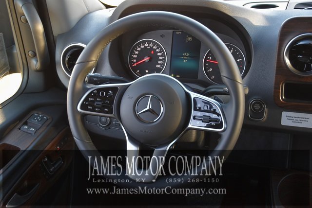 Used 2023 Mercedes-Benz Sprinter 3500 image 38