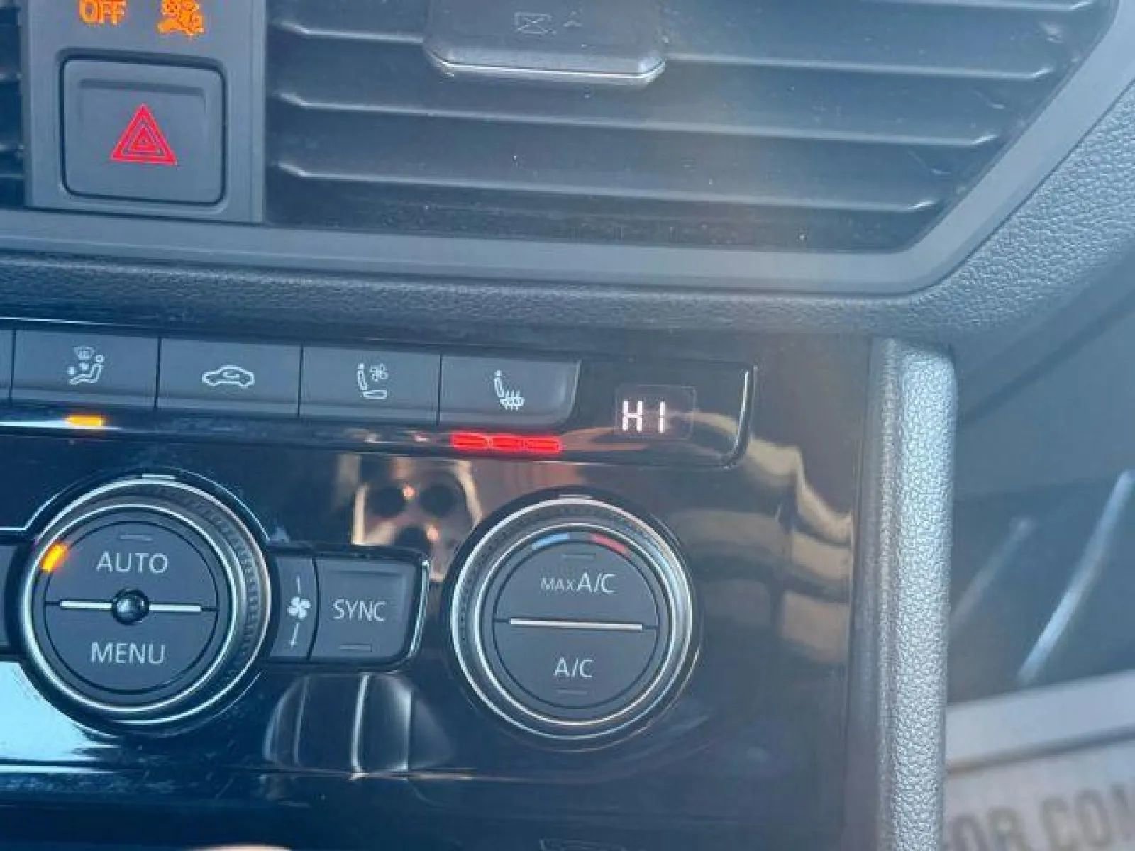 Used 2019 Volkswagen Jetta GLI Autobahn image 24