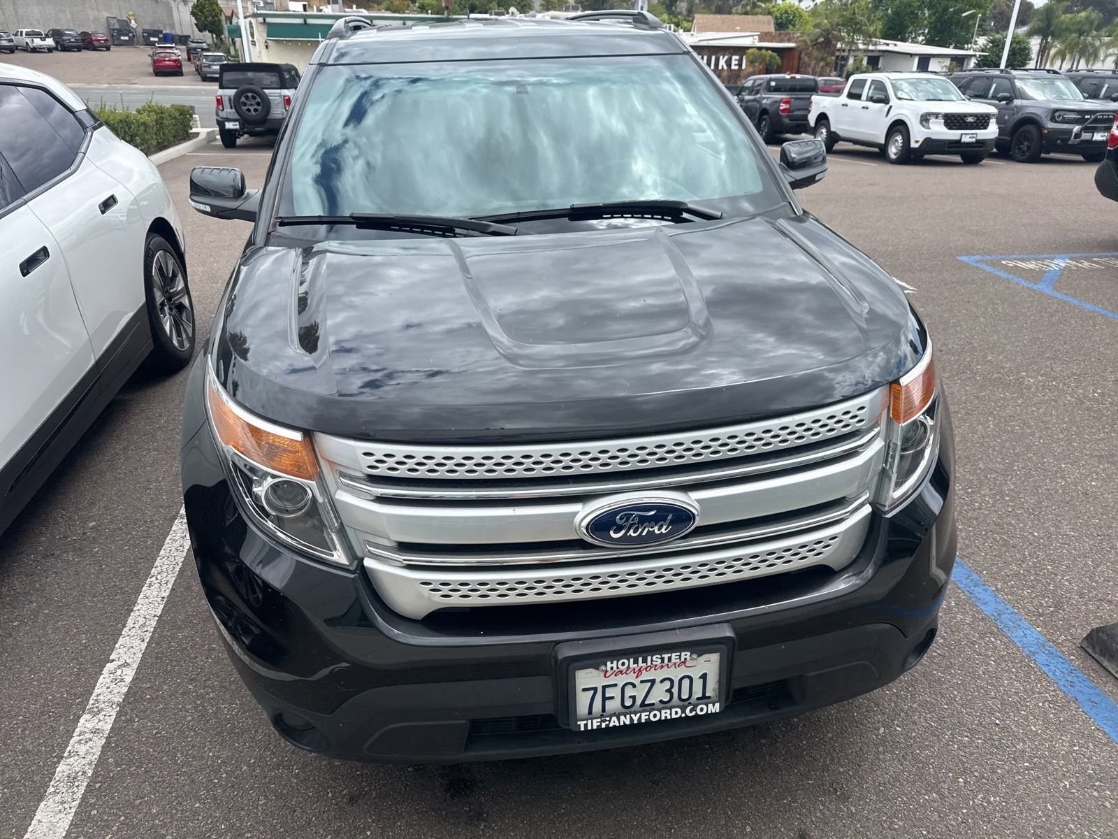Used 2014 Ford Explorer XLT w/ Equipment Group 202A FWD image 12