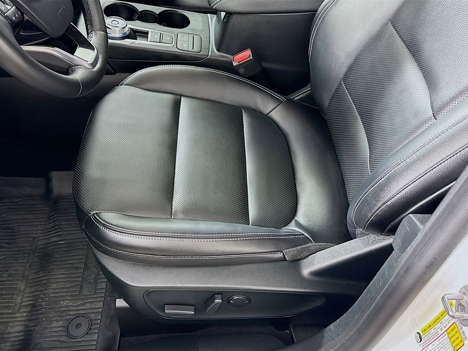 Used 2022 Ford Escape SEL w/ Technology Package image 15