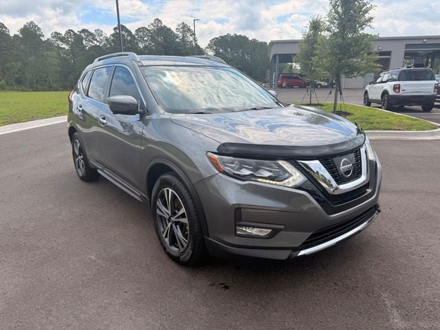 Used 2017 Nissan Rogue SL w/ SL Premium Package FWD image 12
