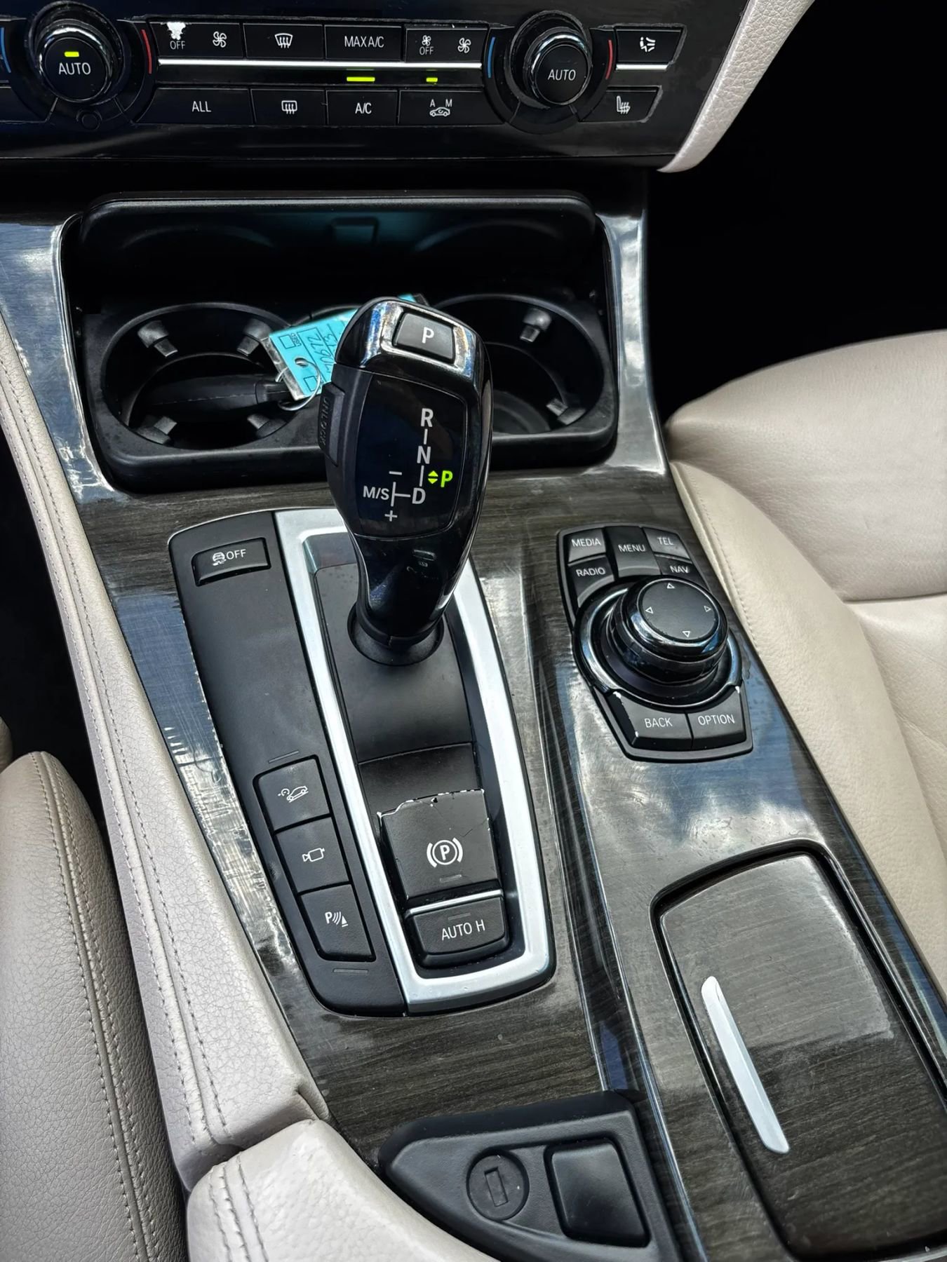 Used 2013 BMW 550i xDrive Sedan AWD/4WD image 27