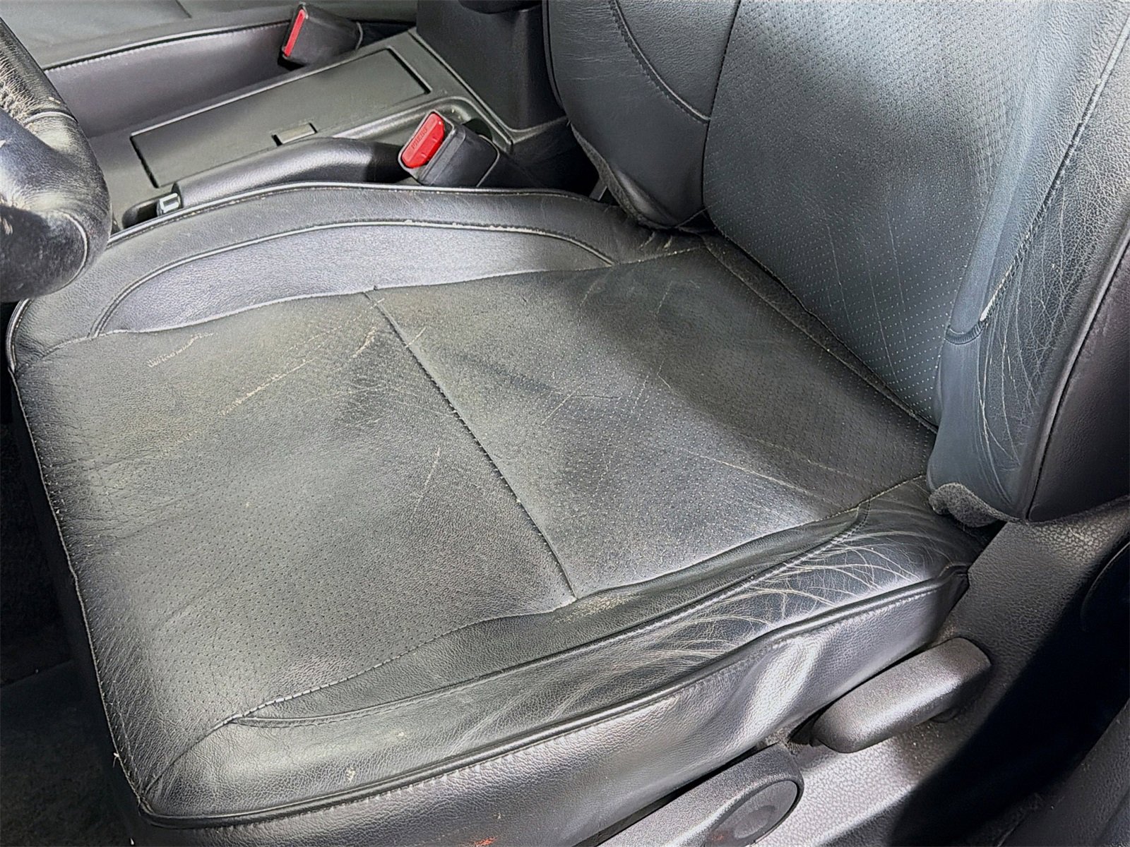 Used 2012 Suzuki Grand Vitara Limited image 21