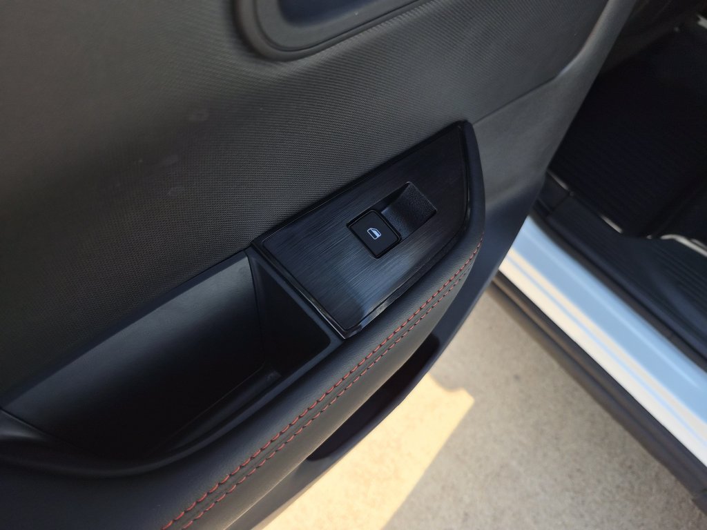 Certified 2026 Nissan Rogue SV AWD/4WD image 16