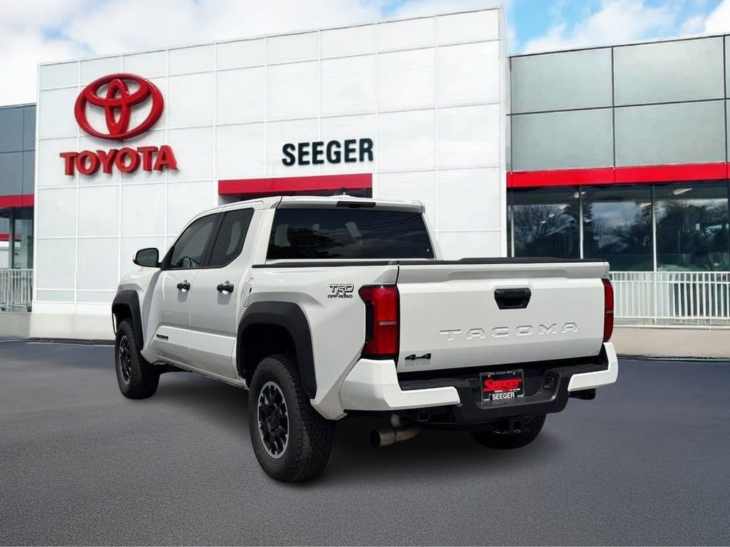 Used 2024 Toyota Tacoma TRD Off-Road AWD/4WD image 6