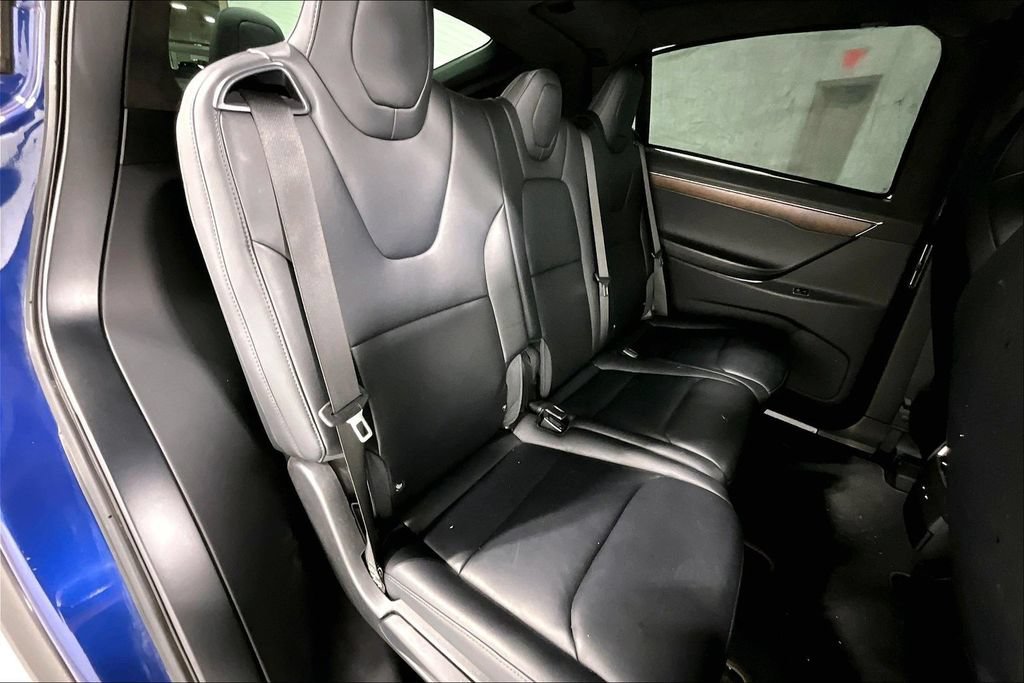 Used 2017 Tesla Model X 90D AWD/4WD image 33