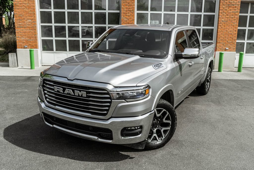 Used 2025 RAM 1500 Laramie AWD/4WD image 2