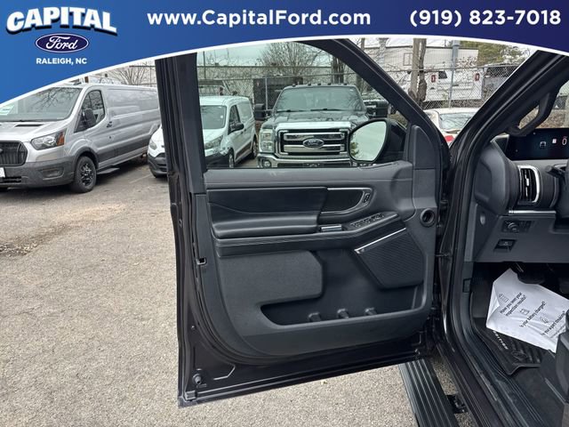 Certified 2025 Ford Expedition Max Platinum w/ Stealth Performance Package AWD/4WD image 19
