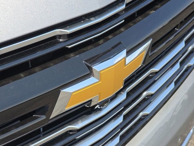 New 2025 Chevrolet Suburban High Country image 32