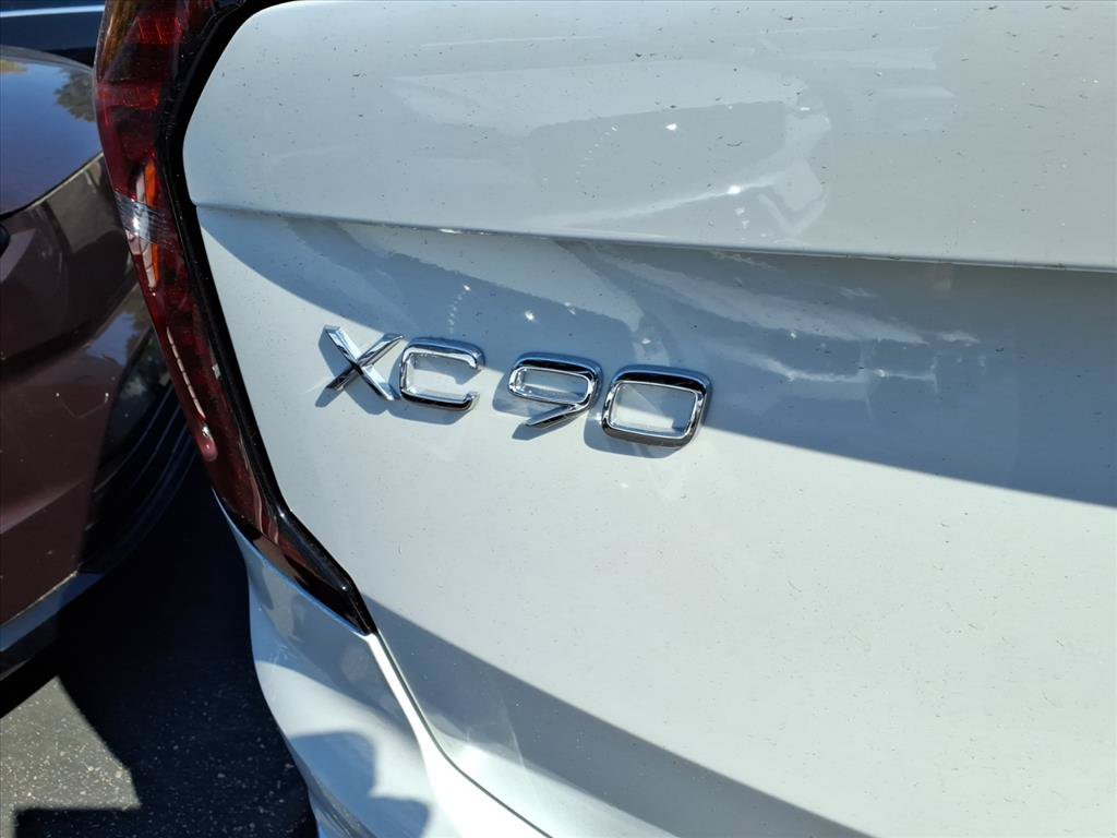 New 2026 Volvo XC90 B6 Plus w/ Protection Package Premier AWD/4WD image 5
