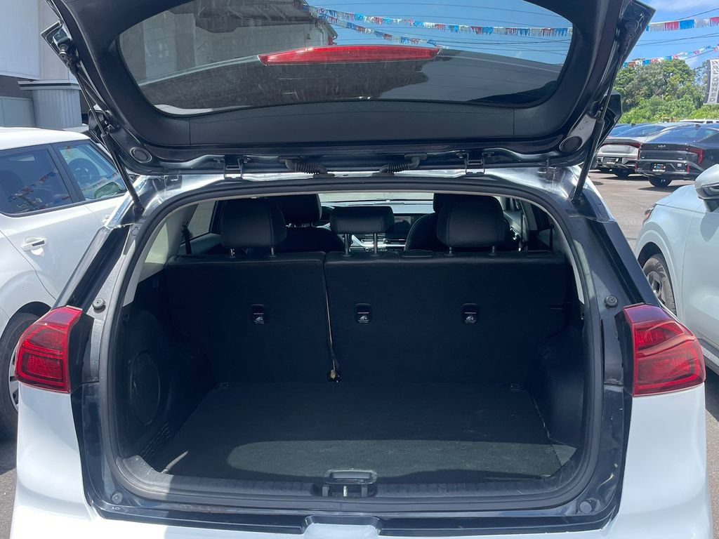 Used 2022 Kia Niro EX Premium FWD image 8