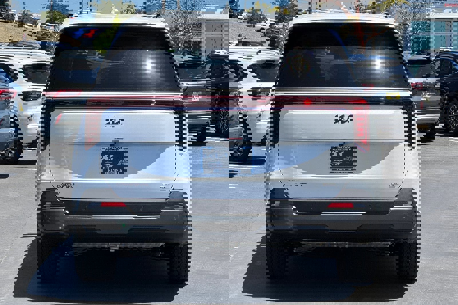 New 2025 Kia Carnival SX Prestige image 5