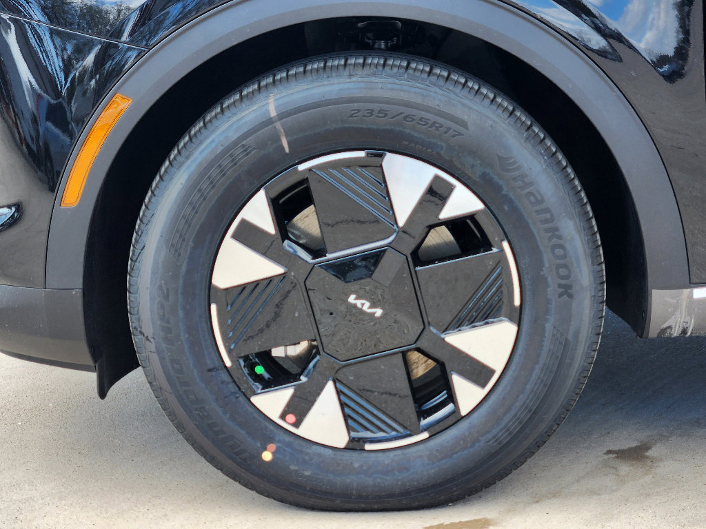 New 2026 Kia Sportage LX image 7