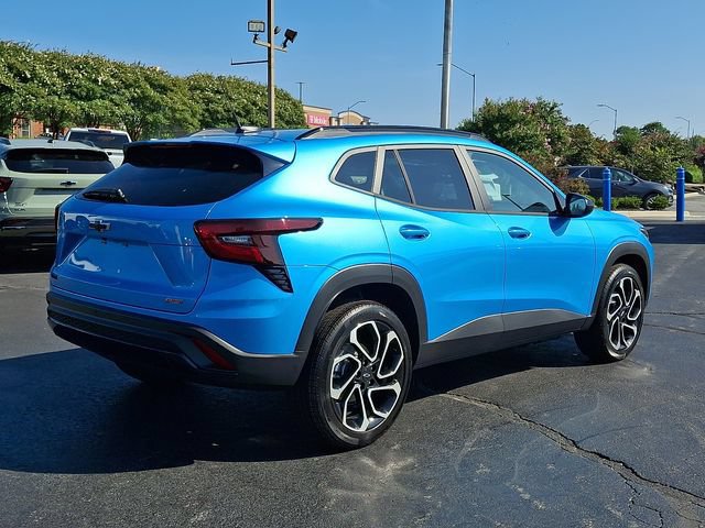 New 2026 Chevrolet Trax RS w/ Sunroof Package FWD image 6
