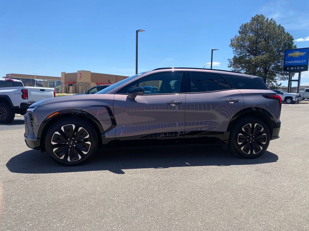 Used 2025 Chevrolet Blazer EV RS AWD/4WD image 2