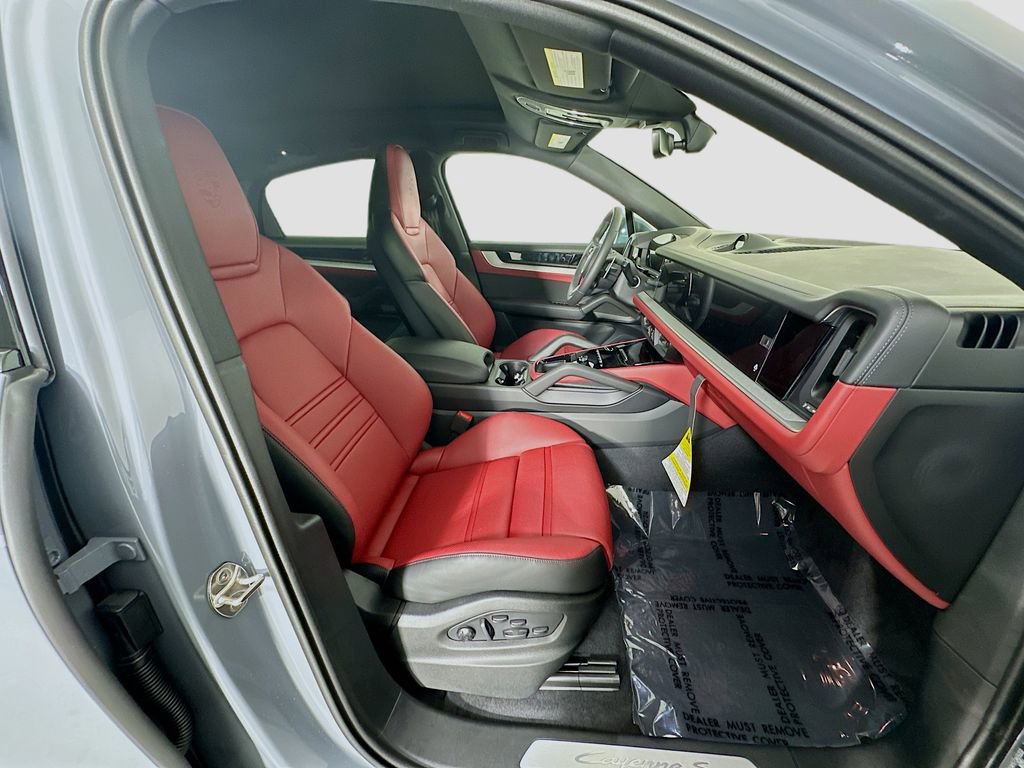 Certified 2026 Porsche Cayenne S image 30