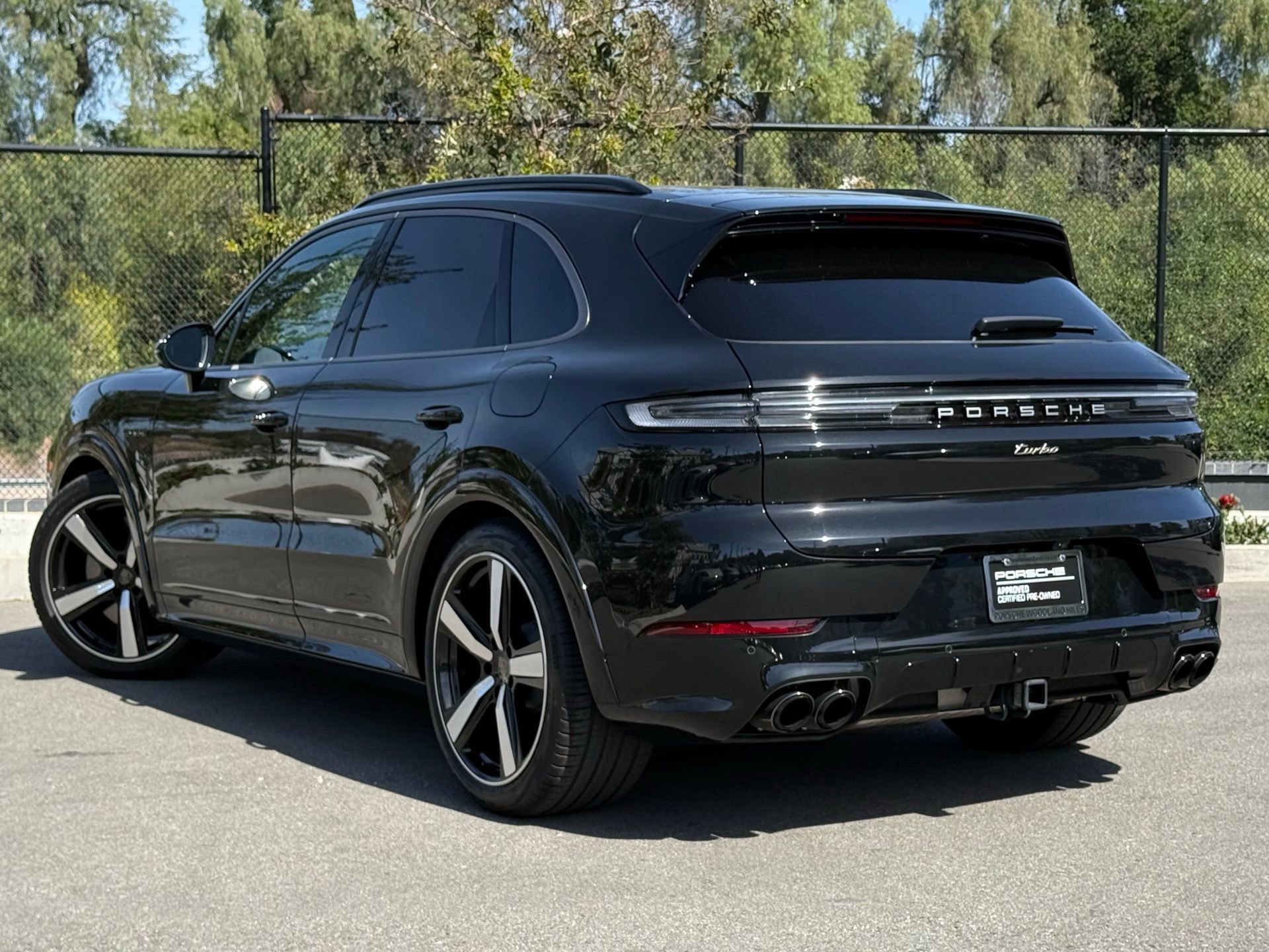Certified 2025 Porsche Cayenne Turbo image 3