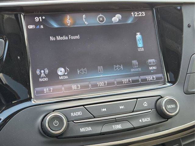 Certified 2020 Buick Envision Essence w/ Experience Buick Package FWD image 28