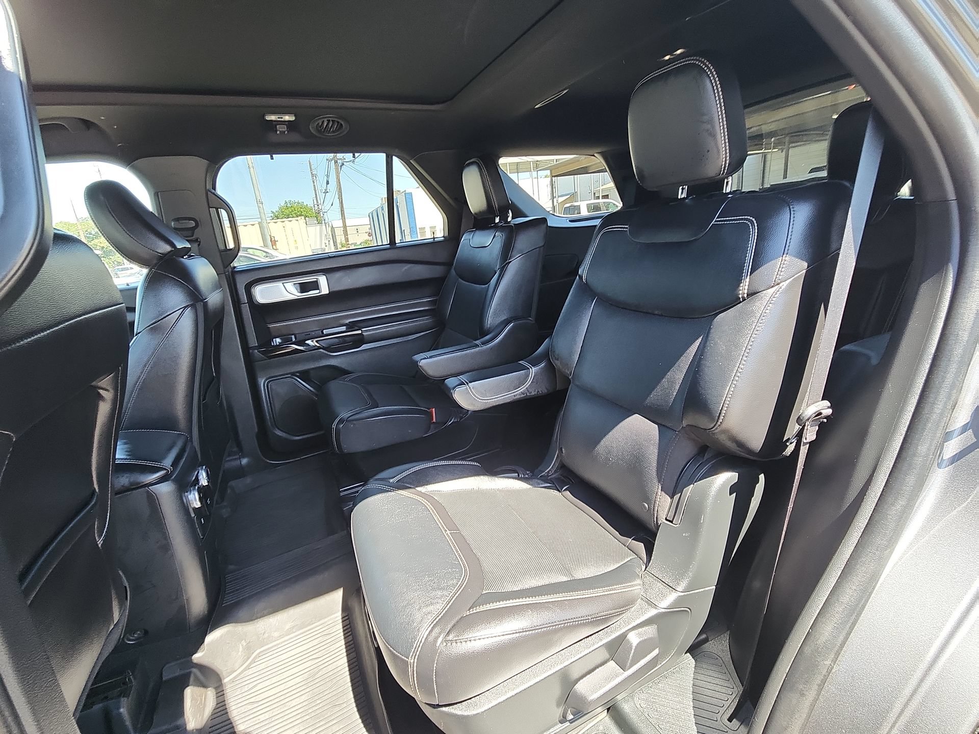 Used 2023 Ford Explorer ST w/ Equipment Group 401A AWD/4WD image 25