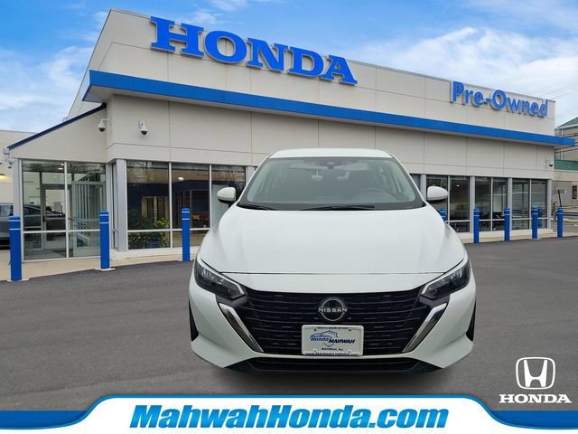 Used 2024 Nissan Sentra S FWD image 2