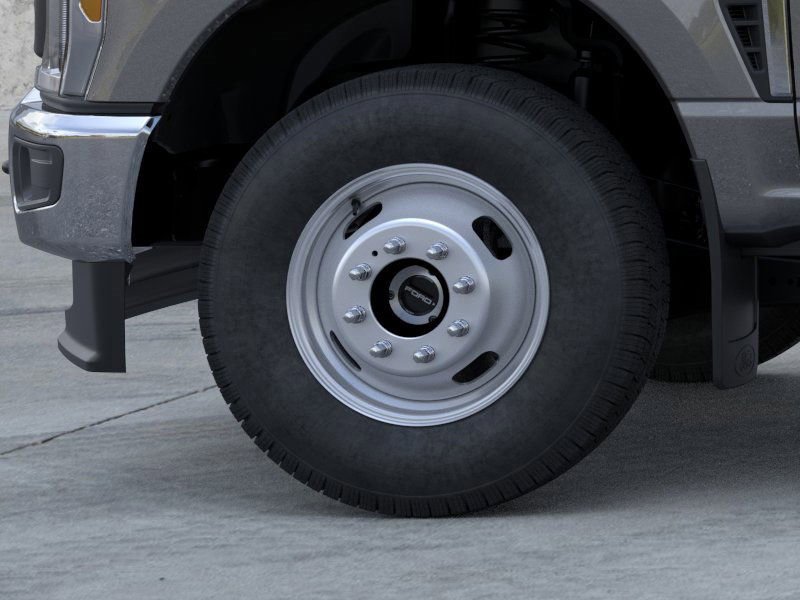 New 2026 Ford F350 4x4 Crew Cab DRW Super Duty image 19