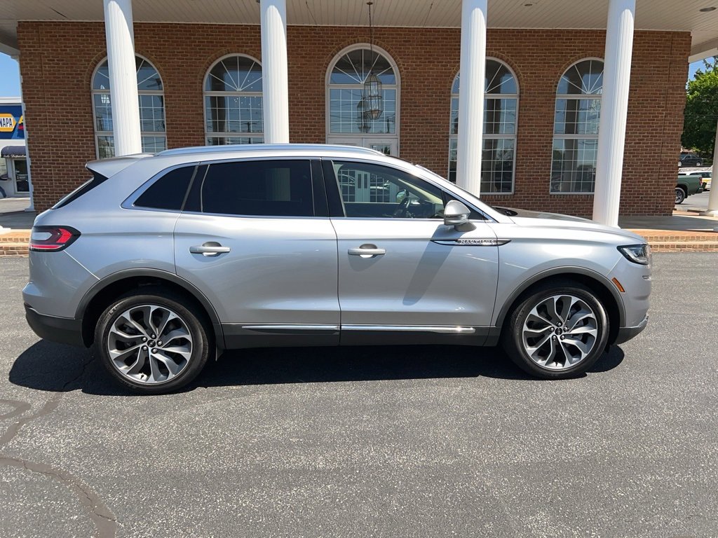 Used 2022 Lincoln Nautilus Reserve w/ Class II Trailer Tow Package image 7