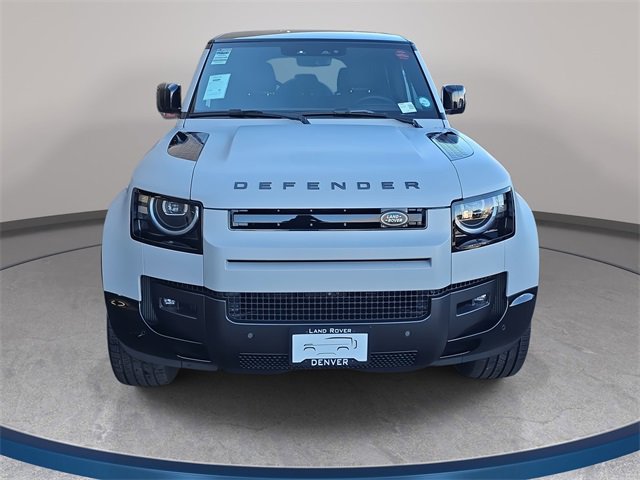 New 2026 Land Rover Defender 110 X-Dynamic SE image 2